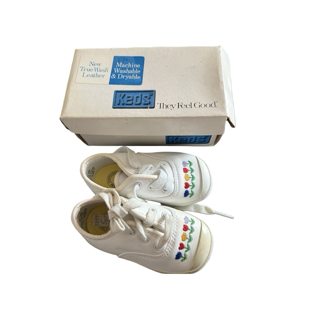 Vintage‎ KEDS white leather embroidered tulips new 5 wide